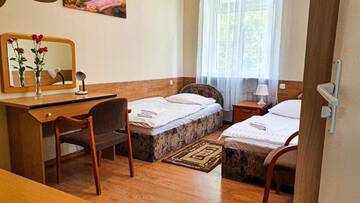 Фото номера Двухместный номер с 1 кроватью Отель Dworek Brodowo Restauracja Hotel Przyjęcia г. Brodowo 3